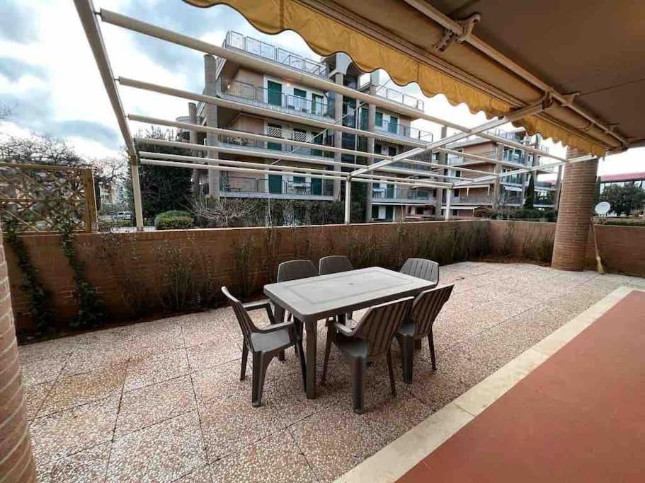 Appartamento Tranquillo Con Patio E Piscina La Caduta 外观 照片