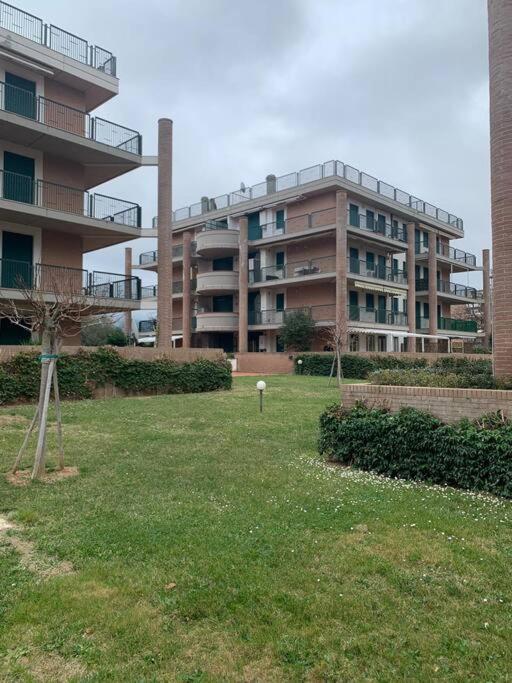 Appartamento Tranquillo Con Patio E Piscina La Caduta 外观 照片